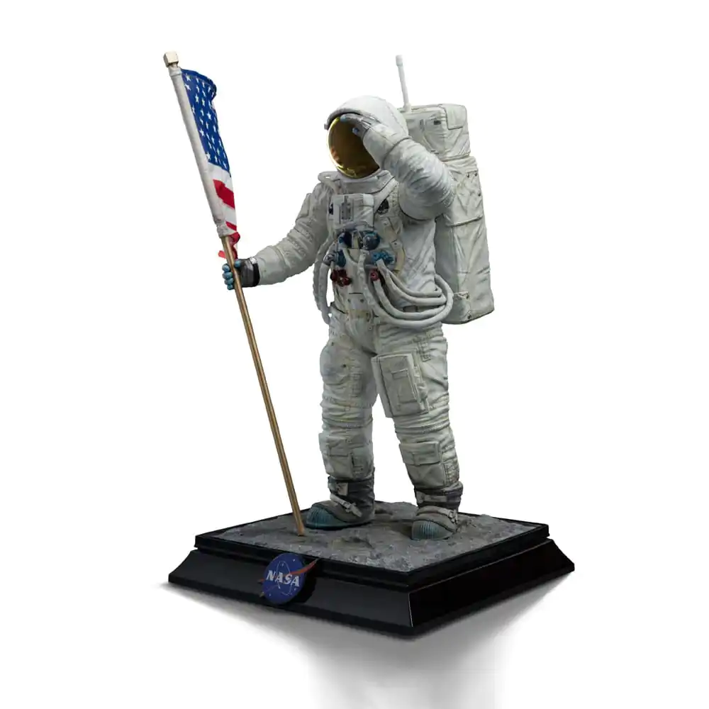 Soška zo série NASA Art Scale Statue 1/10 Apollo 11 Astronaut 23 cm termékfotó