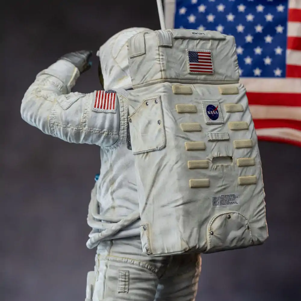 Soška zo série NASA Art Scale Statue 1/10 Apollo 11 Astronaut 23 cm termékfotó