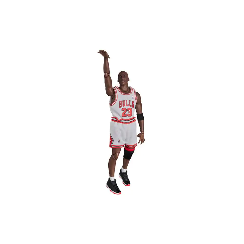 NBA MAFEX Akčná figúrka Michael Jordan - Chicago Bulls HOME 17 cm produktová fotografia