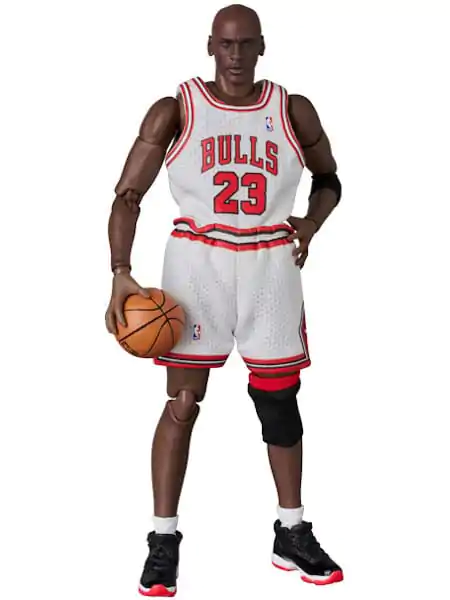 NBA MAFEX Akčná figúrka Michael Jordan - Chicago Bulls HOME 17 cm produktová fotografia