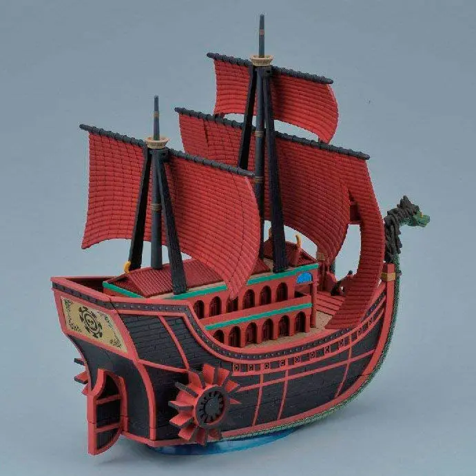 One Piece Kuja Pirates Ship Model Kit figúrka 15 cm termékfotó