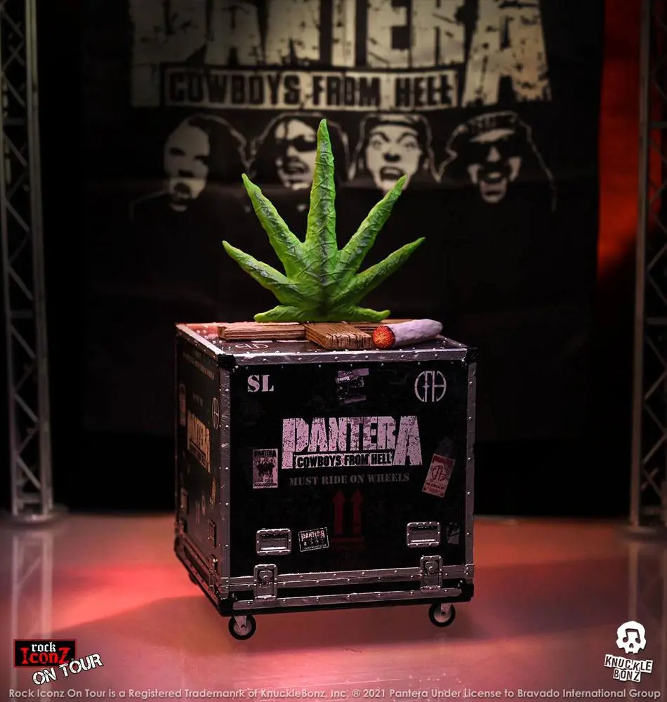 Pantera Rock Ikonz Cowboys From Hell On Tour Road Case Statue + Stage Backdrop termékfotó