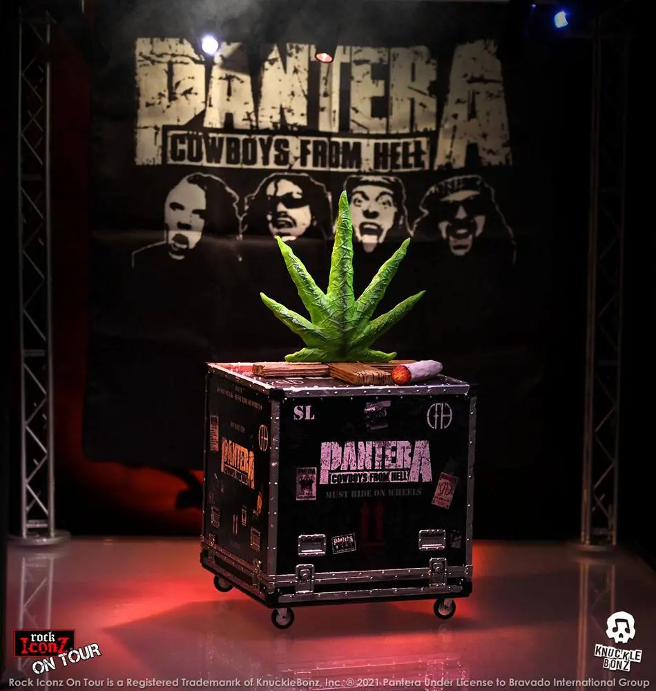 Pantera Rock Ikonz Cowboys From Hell On Tour Road Case Statue + Stage Backdrop termékfotó