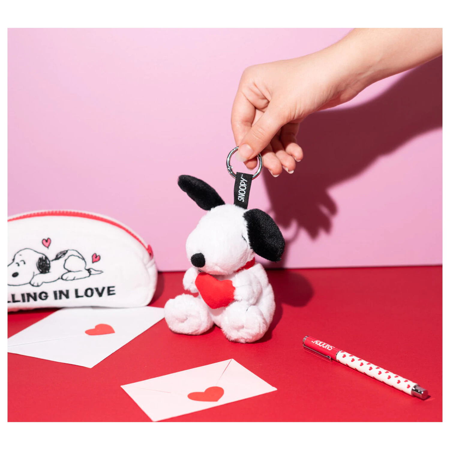 Peanuts Snoopy plyšová kľúčenka produktová fotografia