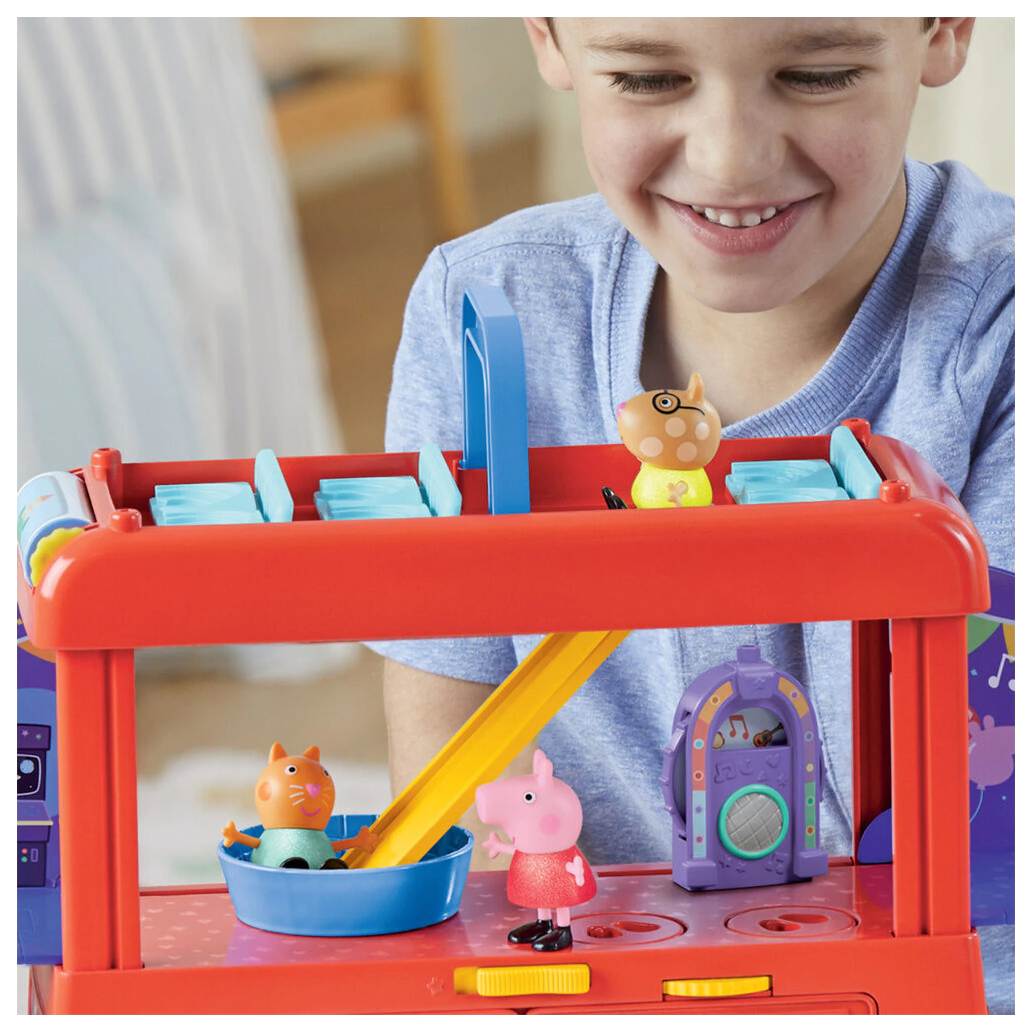 Peppa Pig 2 v 1 súprava na hranie Party Bus produktová fotografia