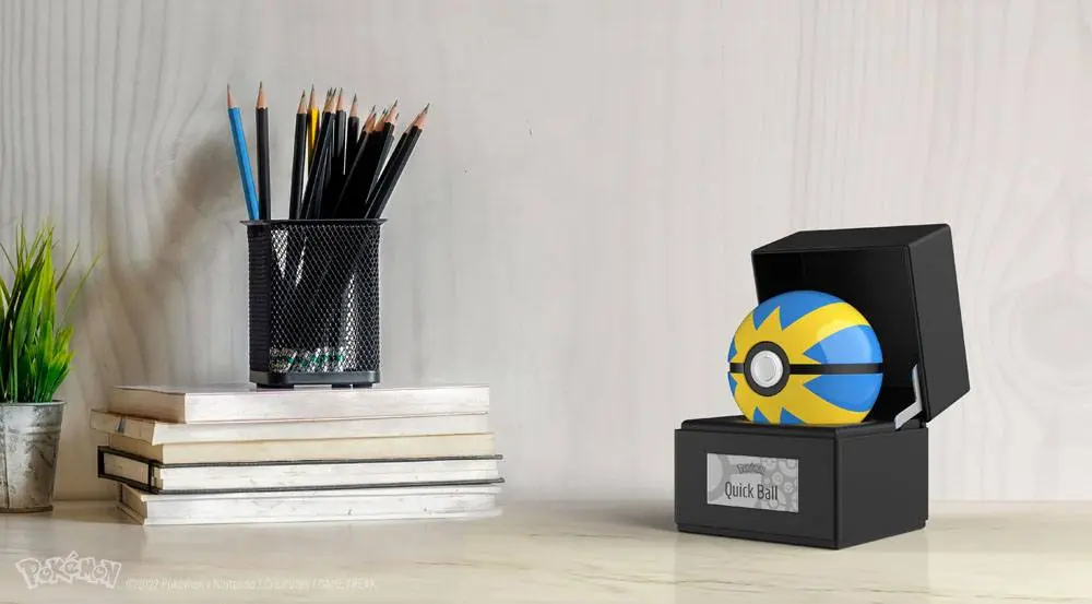 Pokémon Kovová replika Quick Ball produktová fotografia
