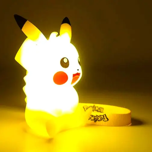 Pokémon svietiaca figúrka Pikachu 9 cm termékfotó