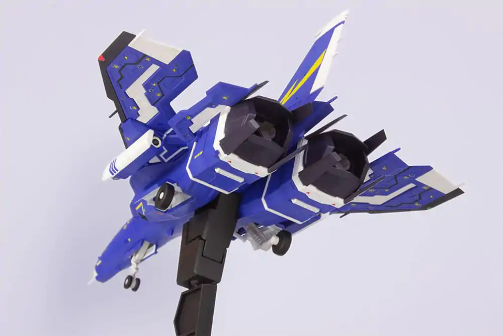 Raiden V Director´s Cut Plastová modelová stavebnica 1/100 FT-00004A Azuma 2P Color Ver. 18 cm produktová fotografia