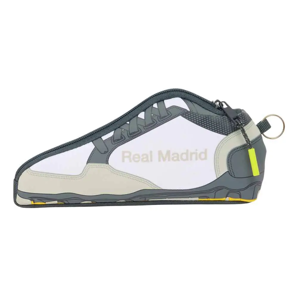 Real Madrid 25/26 papučkový peračník produktová fotografia