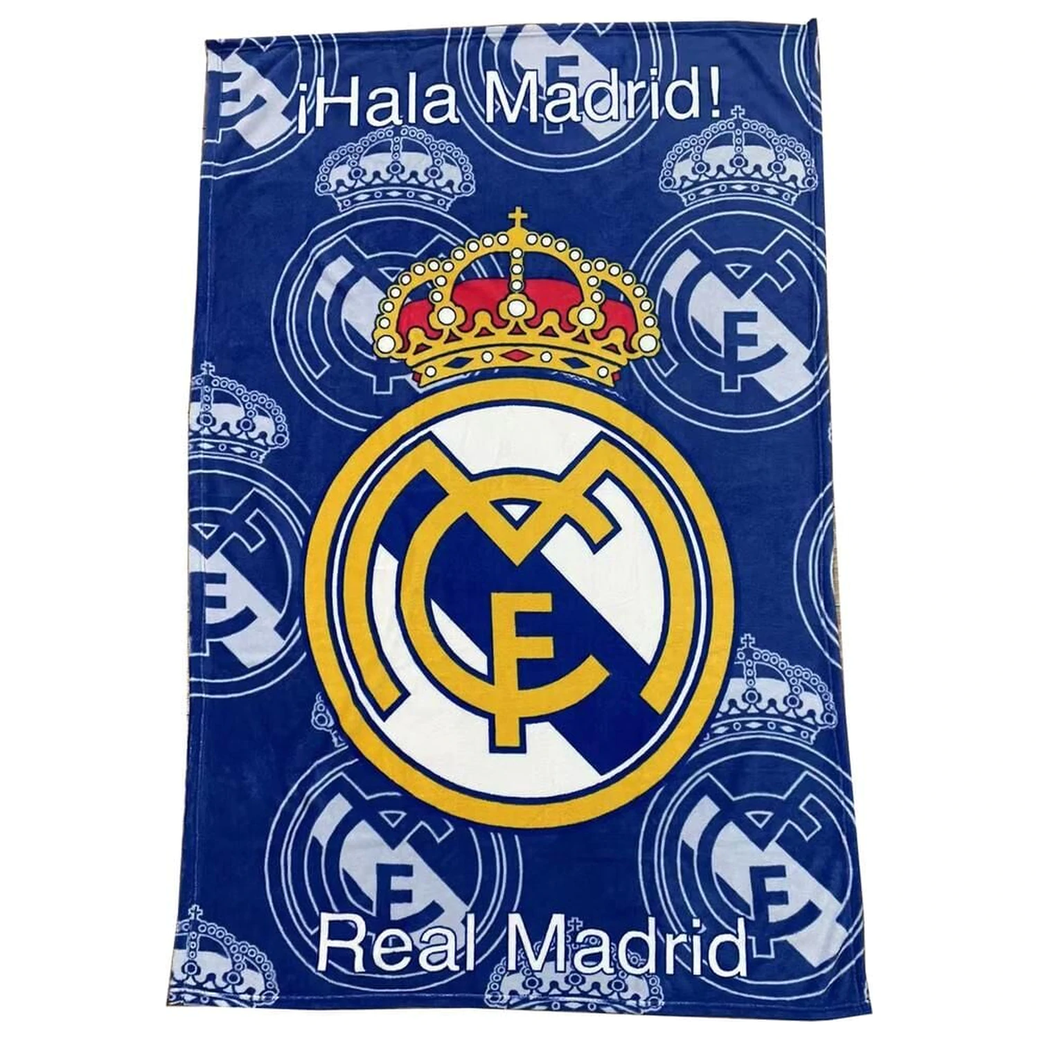 Real Madrid koralová deka produktová fotografia