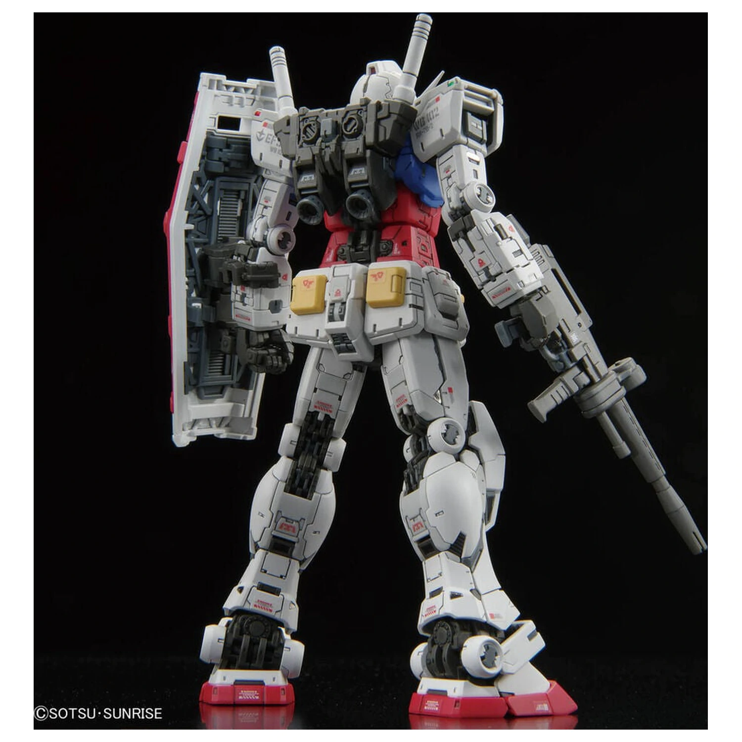 RX-78-2 Gundam Ver. 2.0 Modelová stavebnica RG 1/144 produktová fotografia