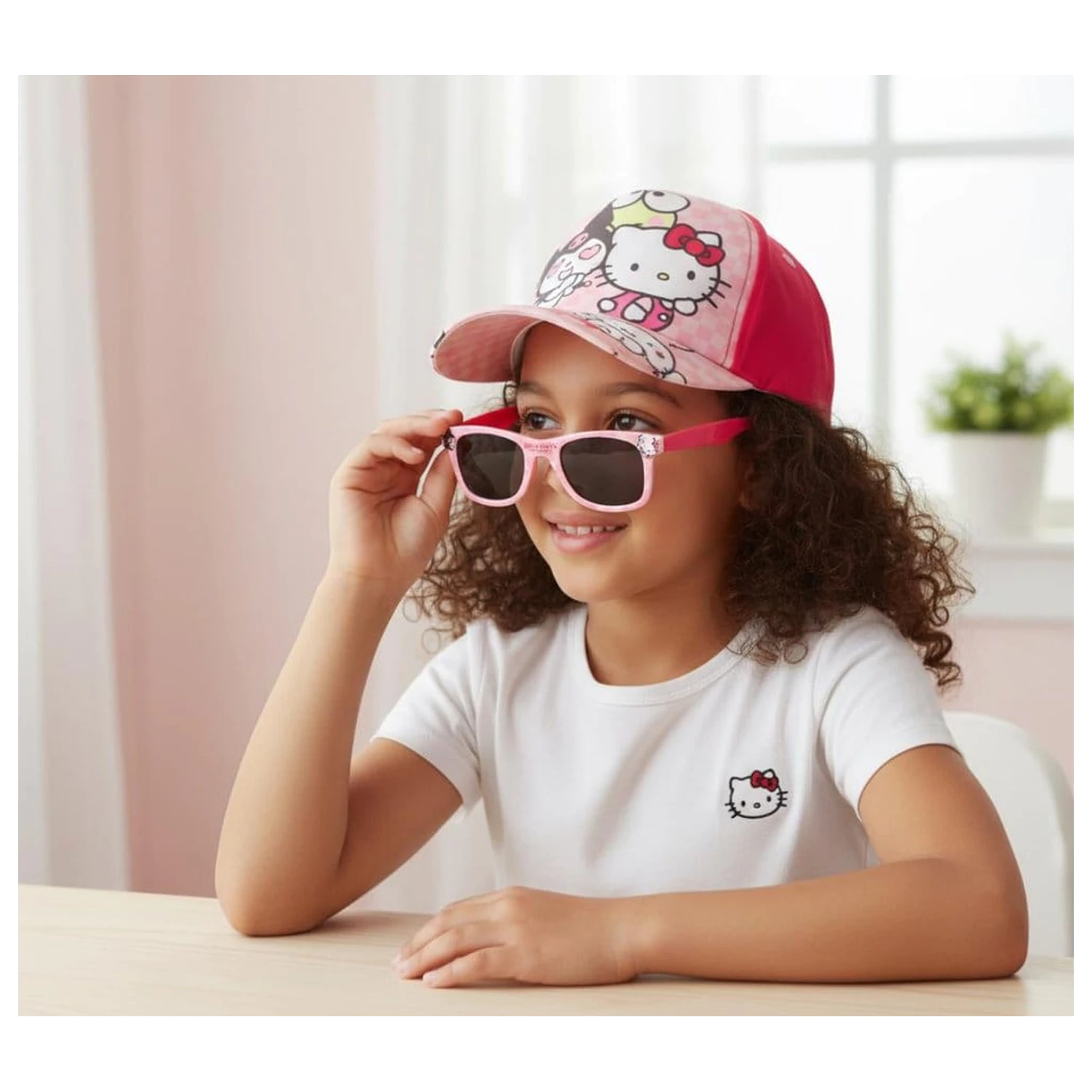 Sanrio čiapka a sada slnečných okuliarov Hello Kitty B 53 cm produktová fotografia