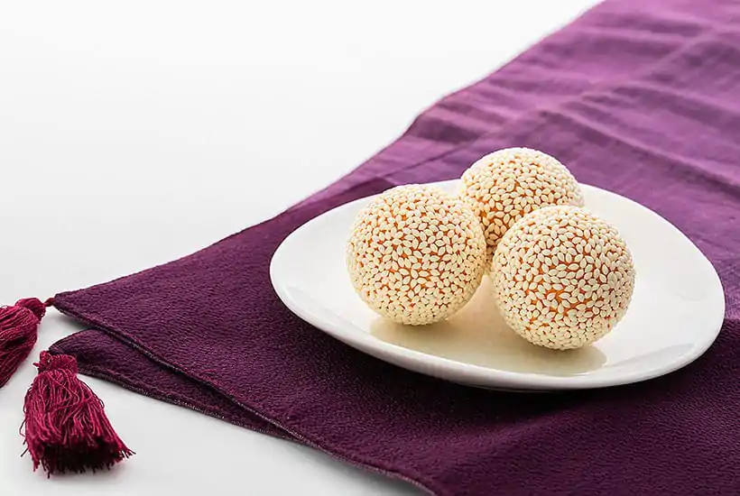 Plastová modelová stavebnica 1/1 Sesame Ball 4 cm produktová fotografia