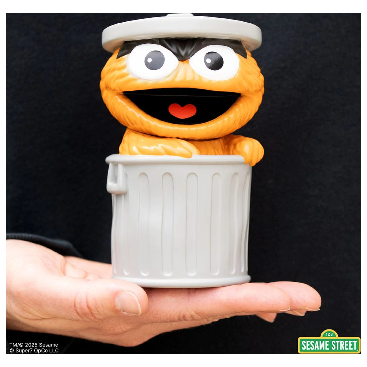 Sesame Street ZÁBAVA! ZÁBAVA! Vinylová figúrka Oscar the Grouch (oranžová) 13 cm produktová fotografia