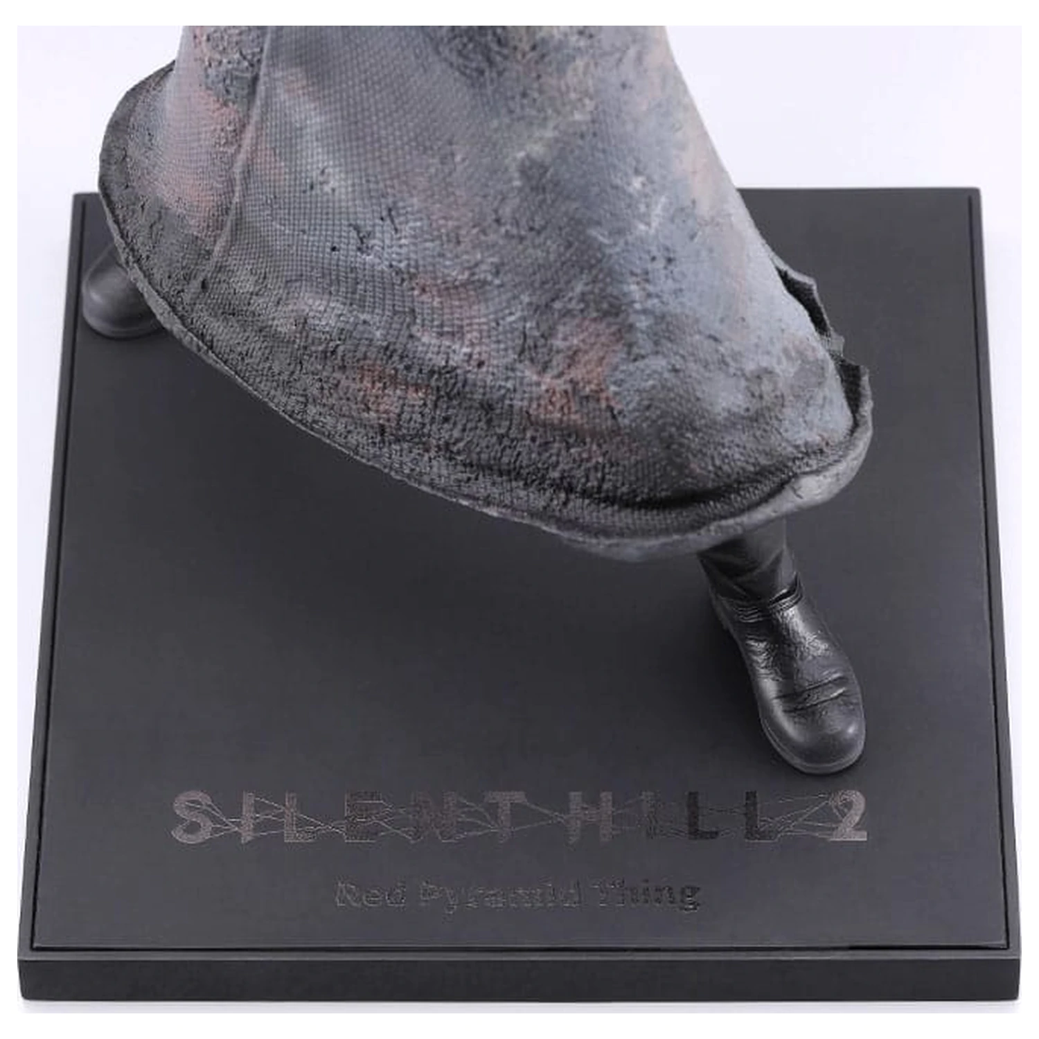 Silent Hill 2 Oshi Works Socha 1/7 Red Pyramid Thing 26 cm produktová fotografia