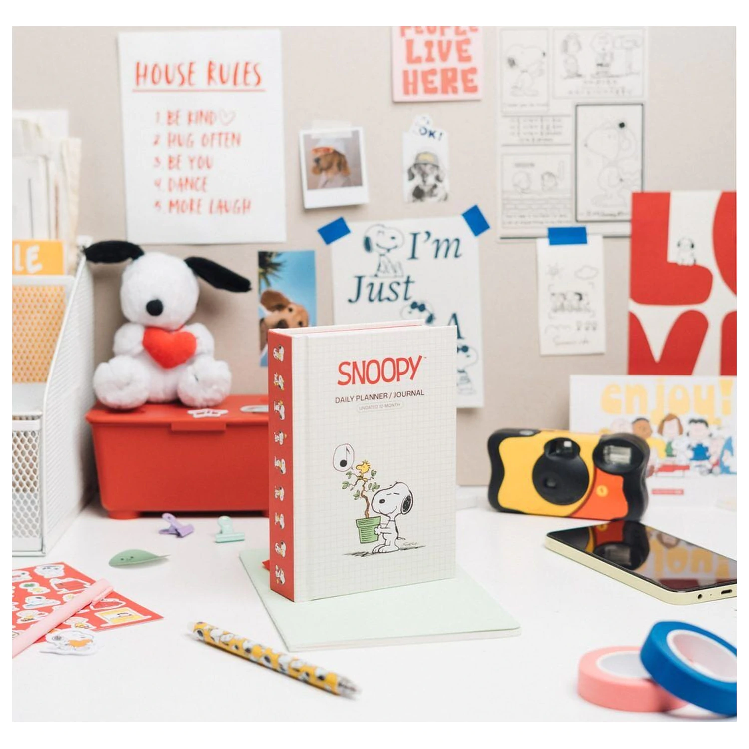 Snoopy A6 nedatovaný denný diár produktová fotografia