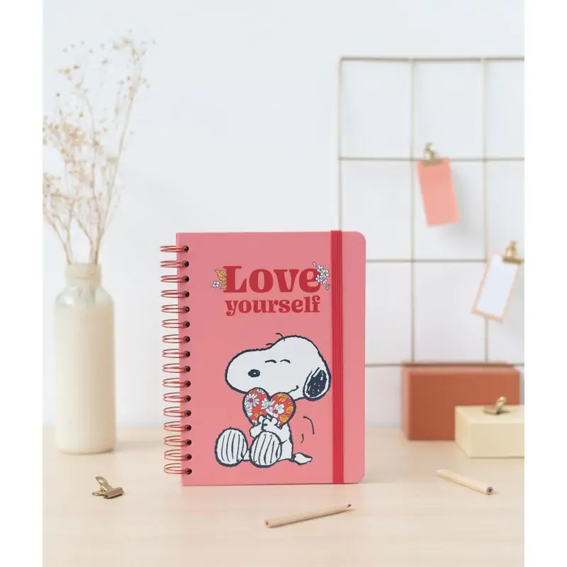 Snoopy Love Yourself A5 zošit termékfotó