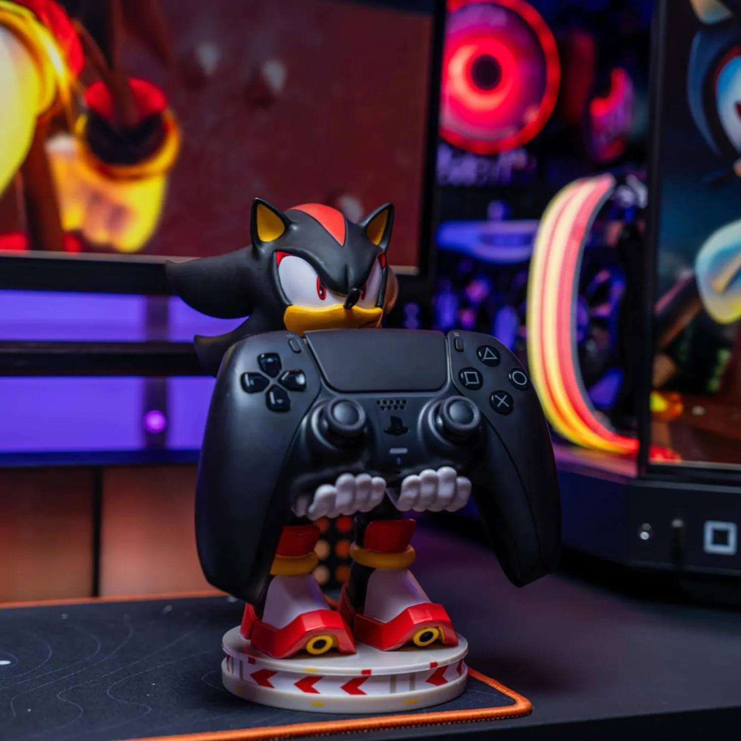 Sonic The Hedgehog Shadow upevňovacia konzola Cable guy 20 cm produktová fotografia