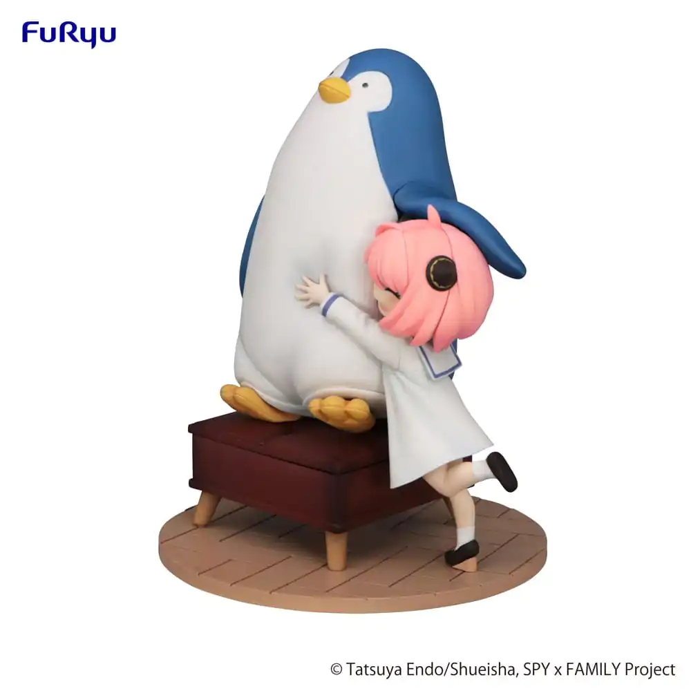 Spy x Family Exceed Creative PVC Socha Anya Forger s tučniakom 19 cm produktová fotografia
