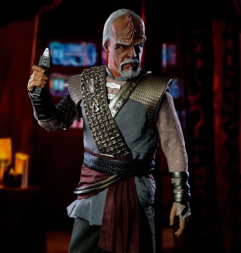 Star Trek: Picard Akčná figúrka 1/6 Worf 30 cm produktová fotografia