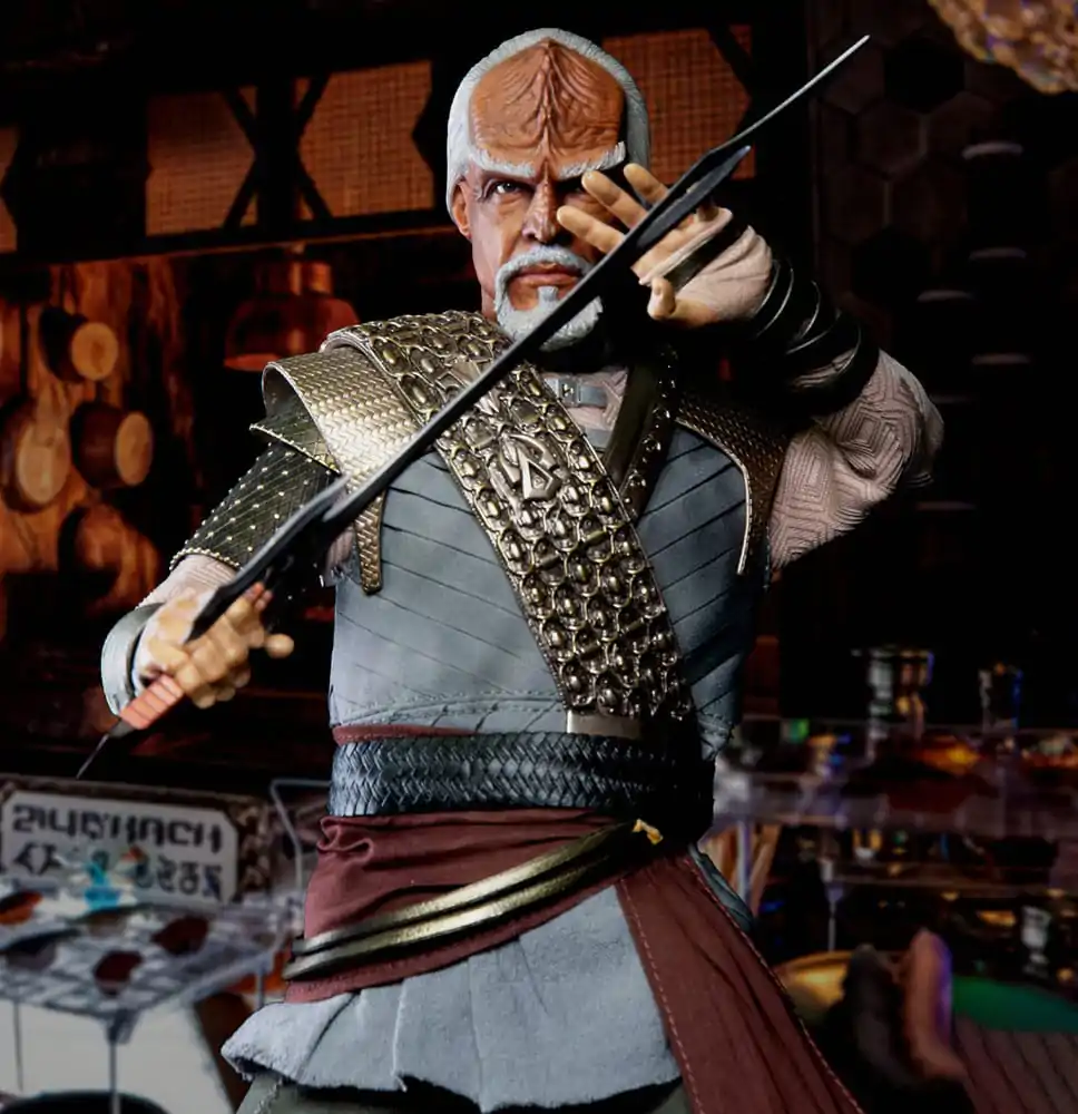 Star Trek: Picard Akčná figúrka 1/6 Worf 30 cm produktová fotografia
