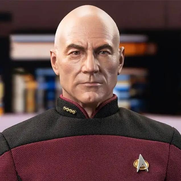 Star Trek: The Next Generation Akčná figúrka 1/6 Captain Jean-Luc Picard (Essential Duty Uniform) 30 cm produktová fotografia