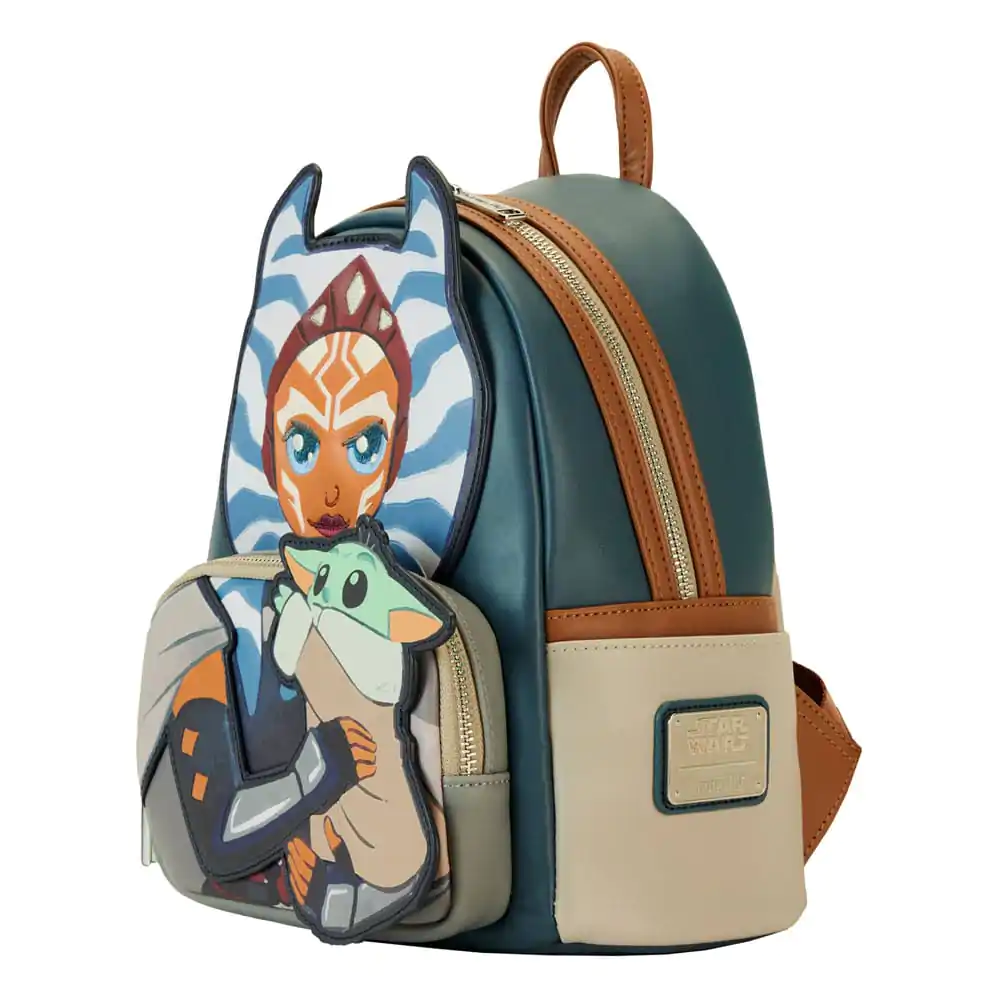 Star Wars by Loungefly Batoh Ahsoka, ktorá drží Grogua termékfotó