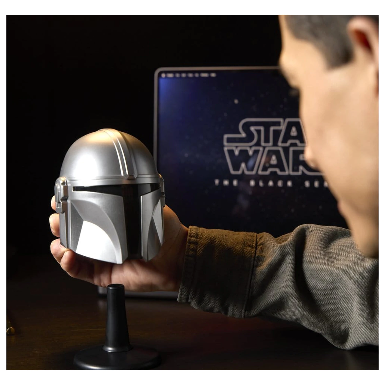 Star Wars: The Mandalorian & Grogu Black Series Mini Prilba The Mandalorian produktová fotografia
