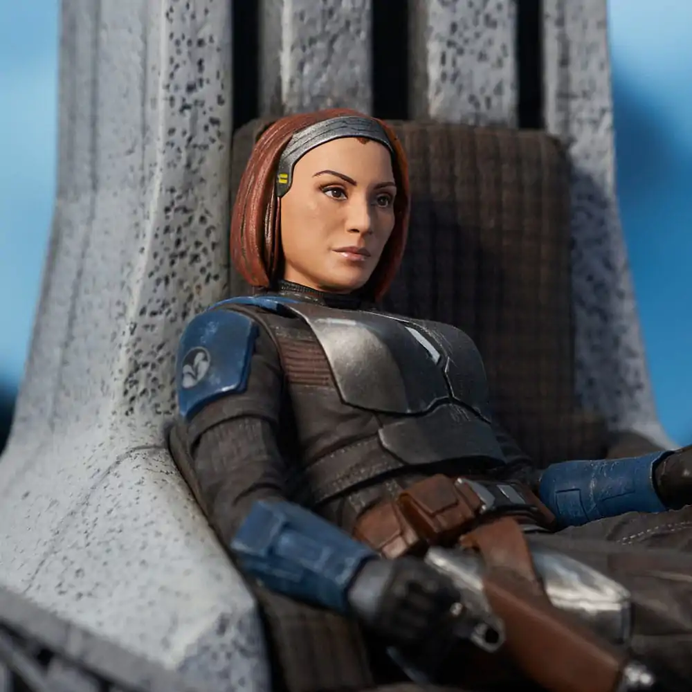 Star Wars: The Mandalorian Premier Collection Socha 1/7 Bo-Katan Kryze on Throne 35 cm produktová fotografia