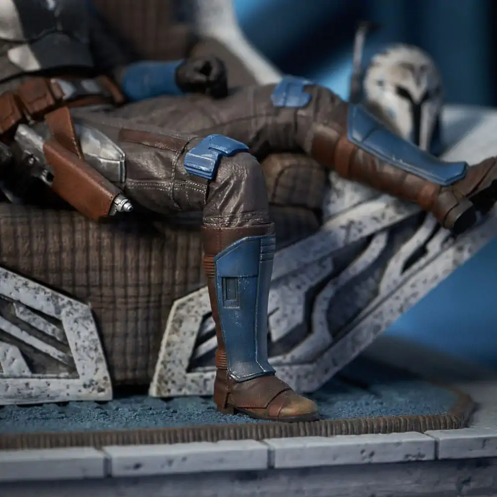 Star Wars: The Mandalorian Premier Collection Socha 1/7 Bo-Katan Kryze on Throne 35 cm produktová fotografia