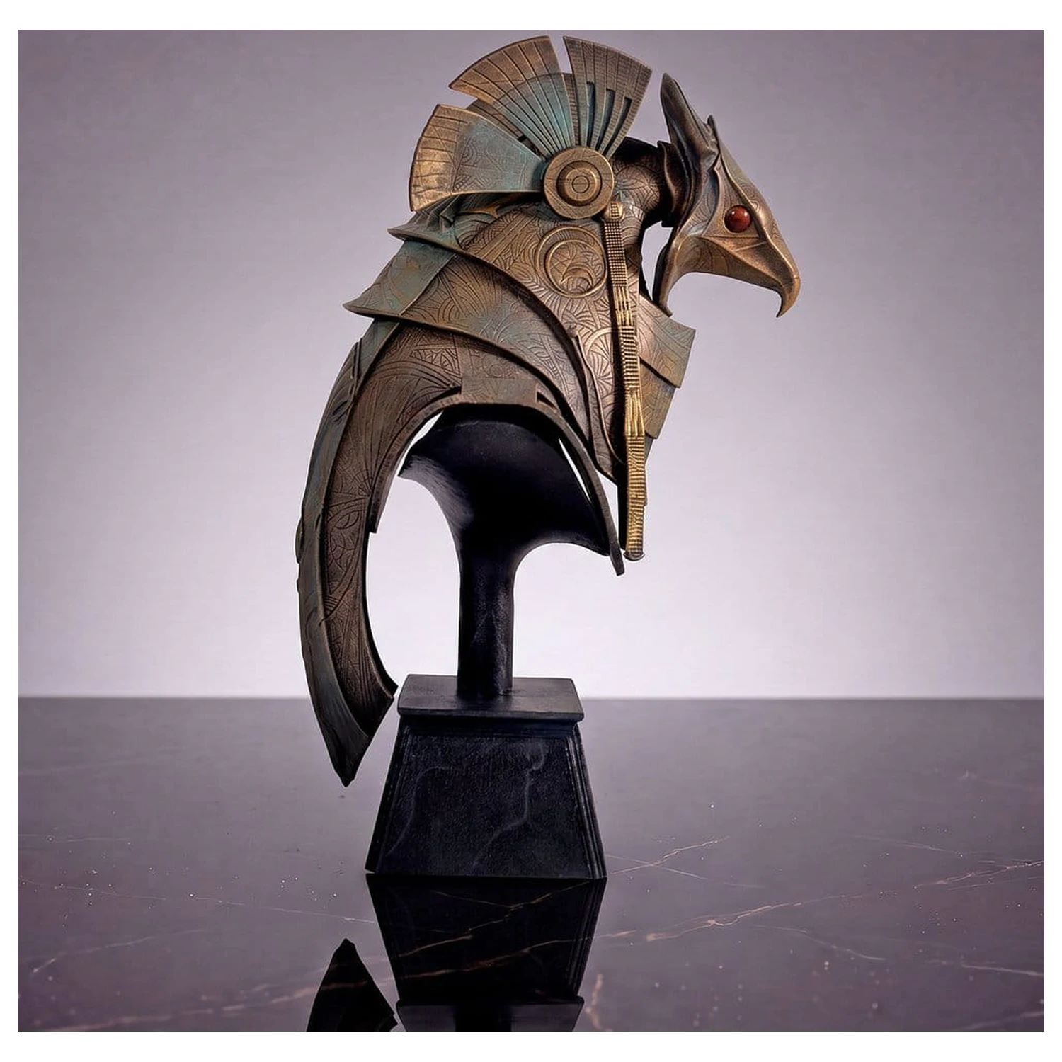Stargate replika na pracovný stôl replika prilby Horus Guard 15 cm produktová fotografia