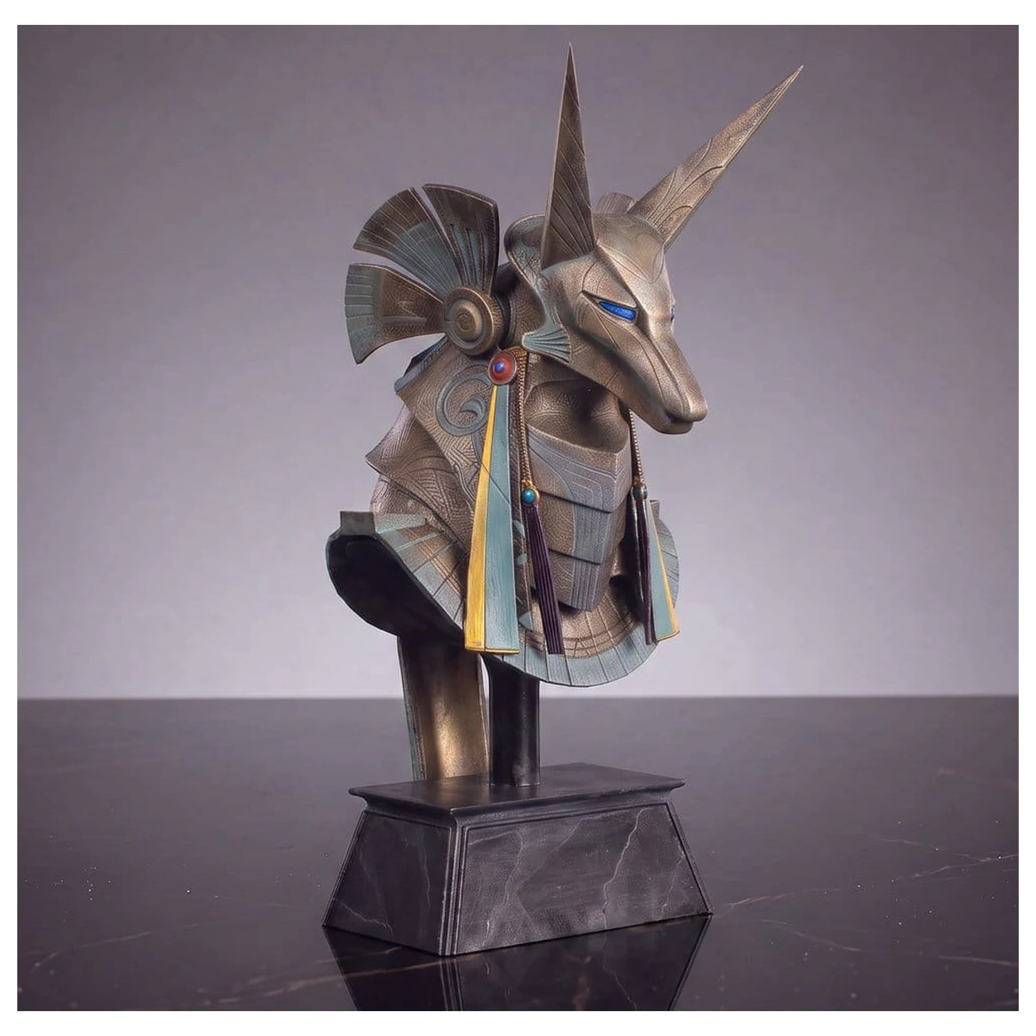 Stargate Desktop replika prilby replika prilby Jackal Guard Anubis 15 cm produktová fotografia