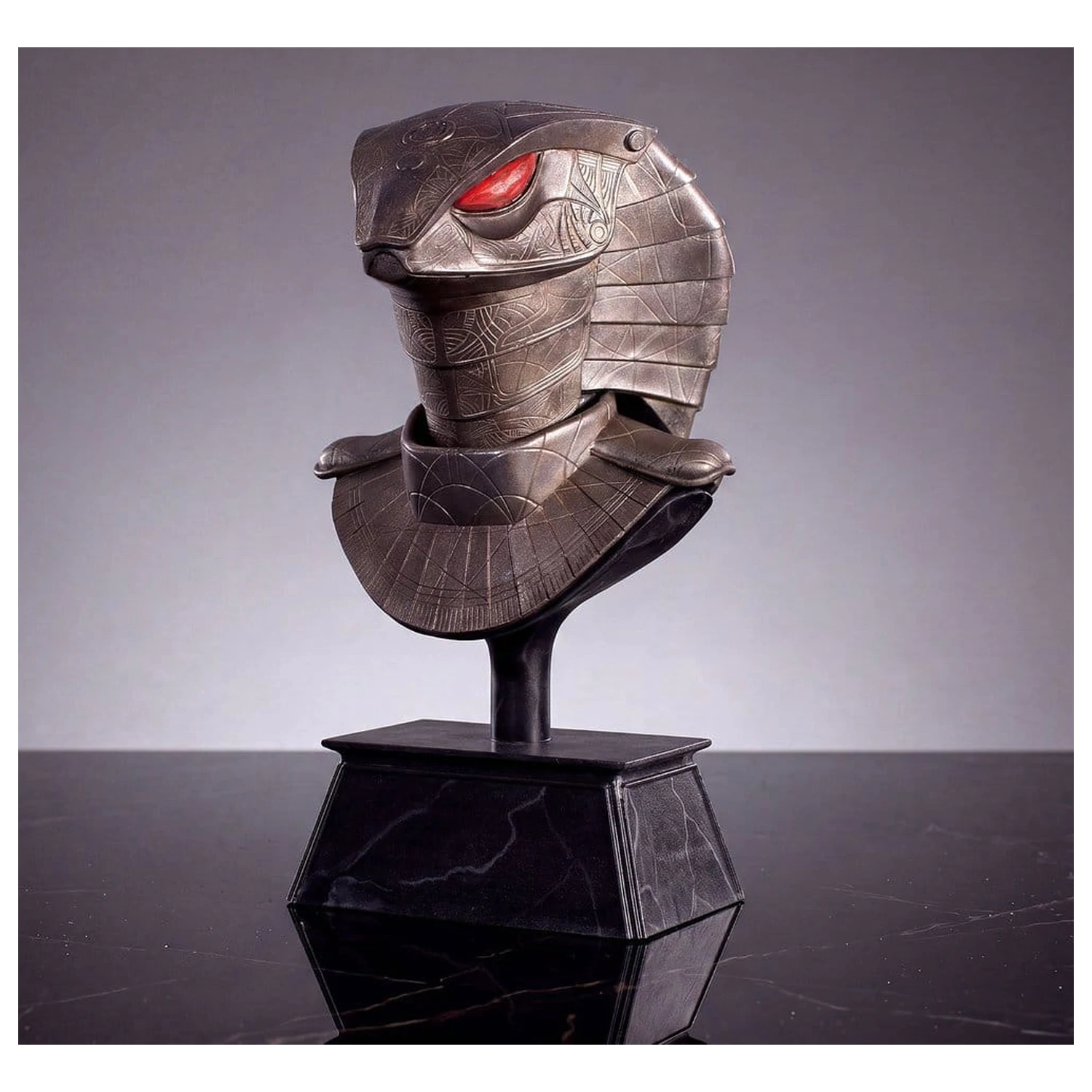Stargate Desktop Replika Prilba Replika Serpent Guard Prilba Apophis 15 cm produktová fotografia