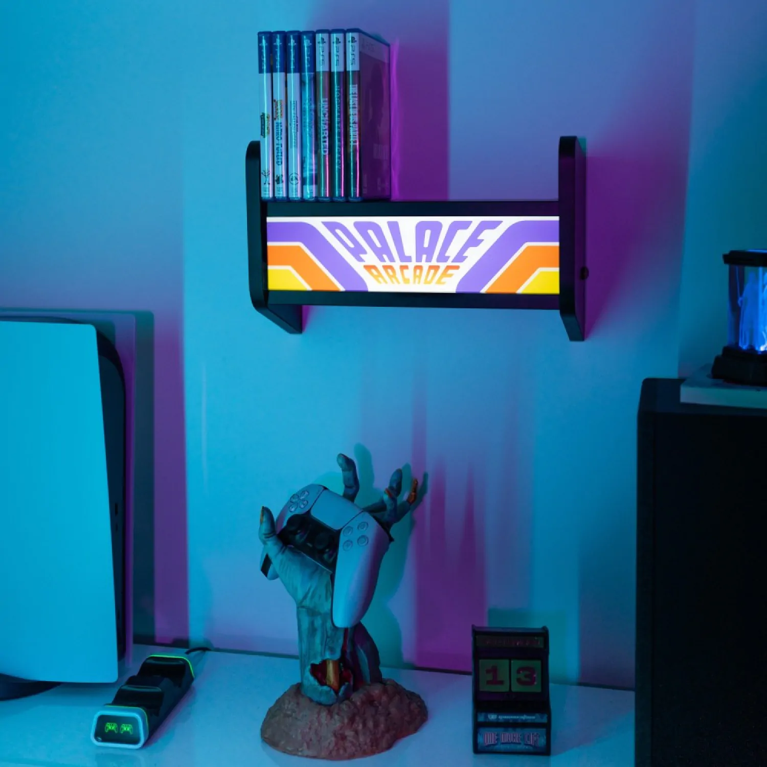 Stranger Things Arcade policová lampa produktová fotografia