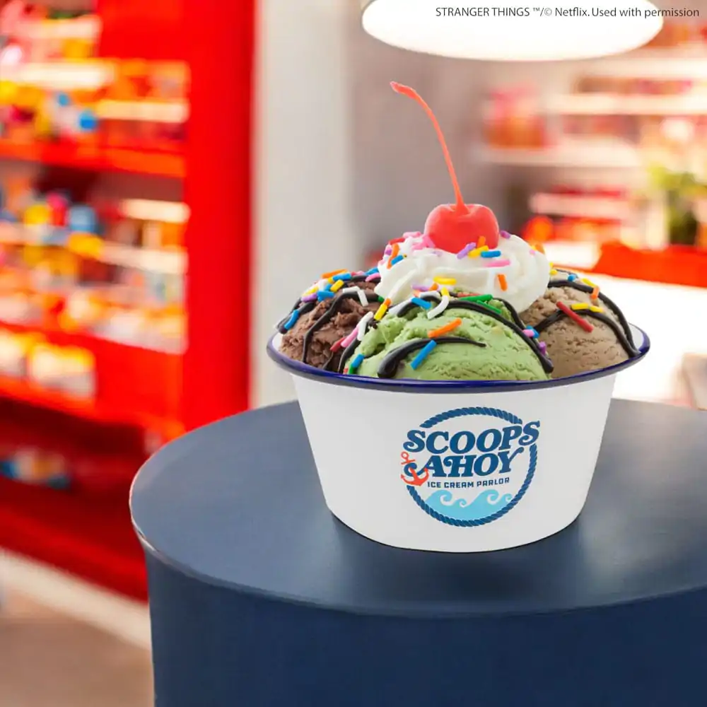 Stranger Things miska na zmrzlinu s klobúkom námorníka Scoops Ahoy produktová fotografia