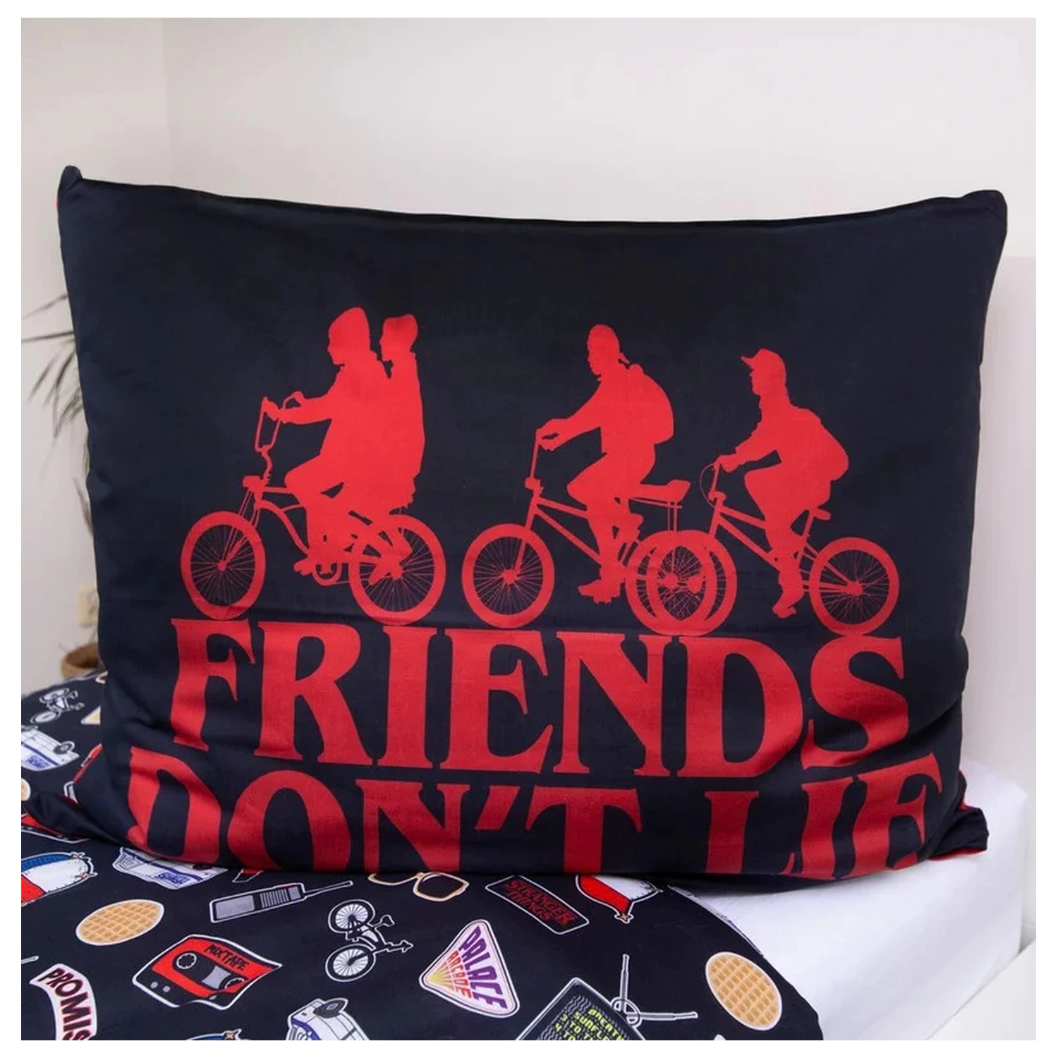 Stranger Things Upside Down Tmavý povlak na perinu produktová fotografia