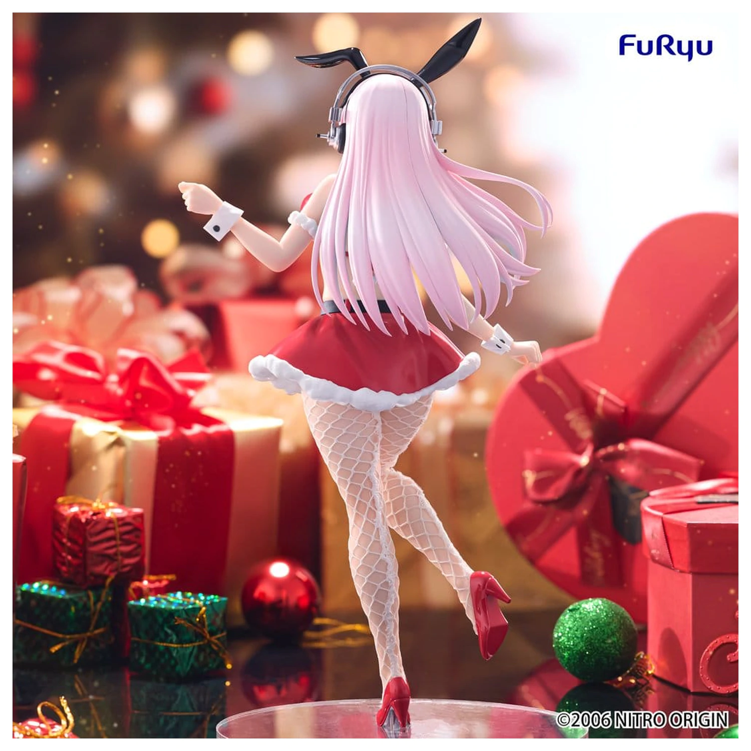 Super Sonico BiCute Bunnies PVC figúrka Santa Ver. 30 cm produktová fotografia