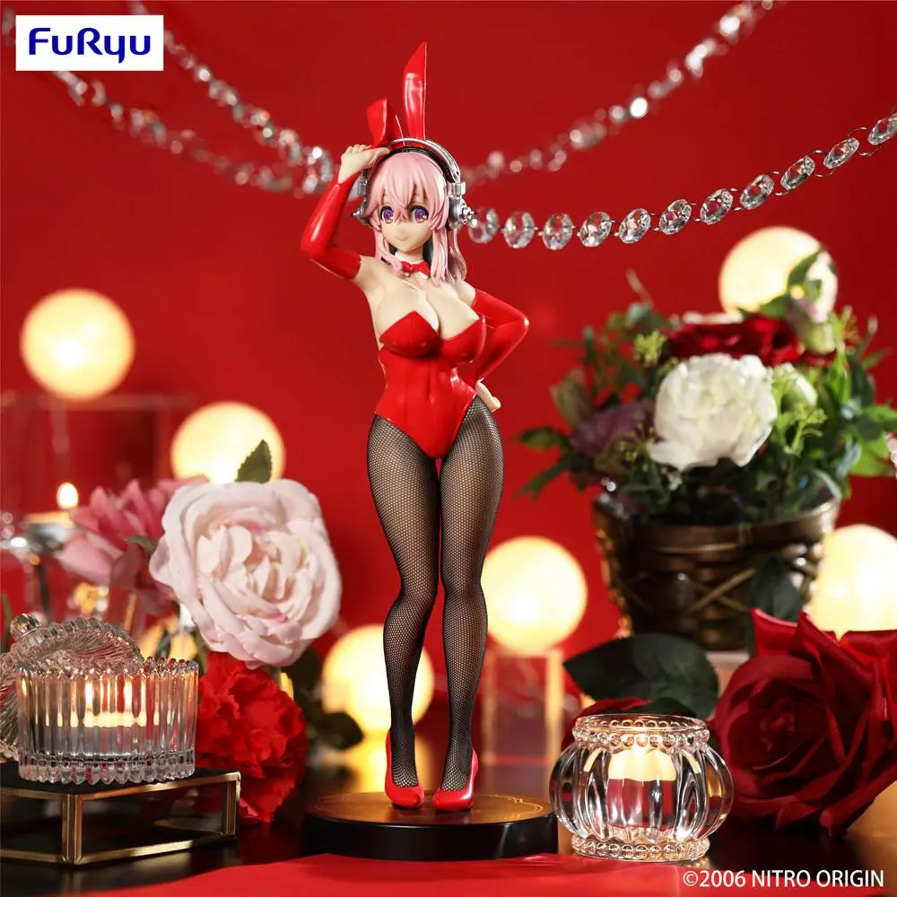 Super Sonico BiCute Bunnies PVC Socha Super Sonico Red Ver. 28 cm produktová fotografia