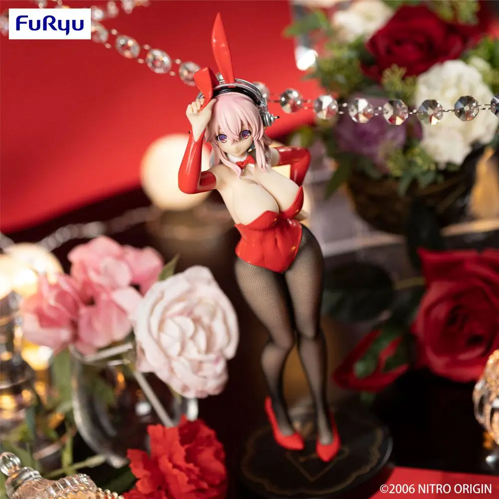 Super Sonico BiCute Bunnies PVC Socha Super Sonico Red Ver. 28 cm produktová fotografia