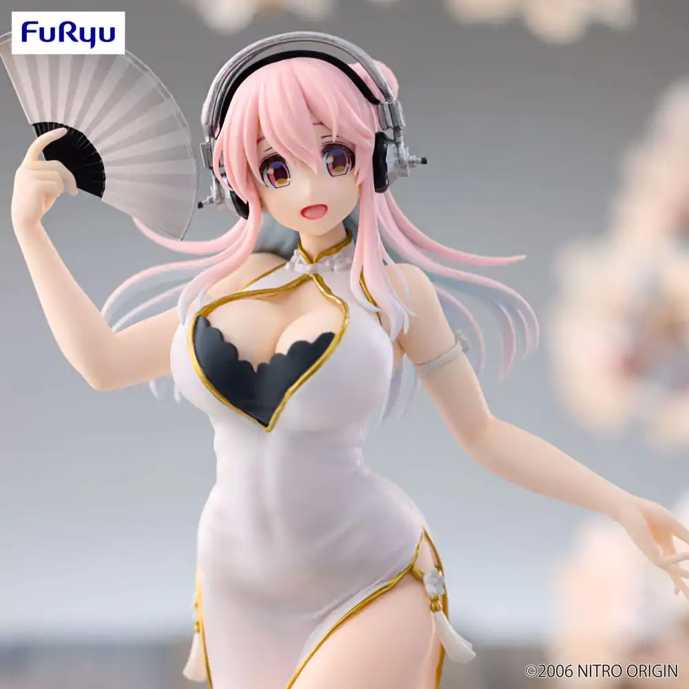 Super Sonico Trio-Try-iT PVC socha White China Dress Ver. 21 cm produktová fotografia