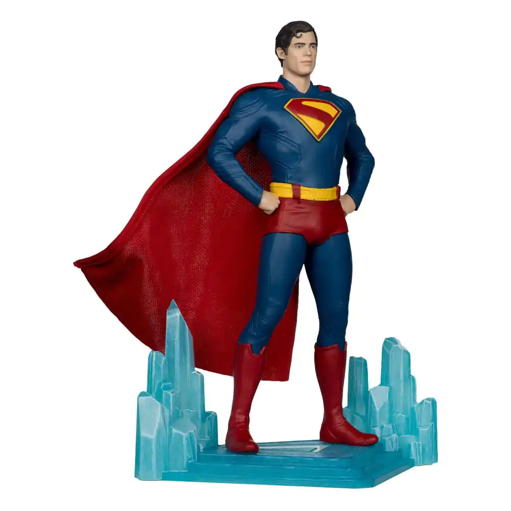 Superman (2025) DC Multiverse Mega Akčná figúrka Superman 28 cm produktová fotografia