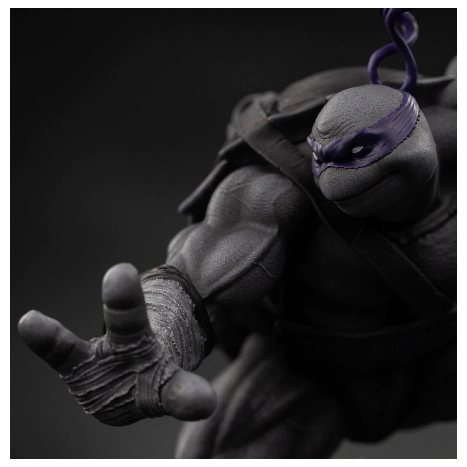 Teenage Mutant Ninja Turtles Art Scale socha 1/10 Donatello Black and White Variant 26 cm produktová fotografia