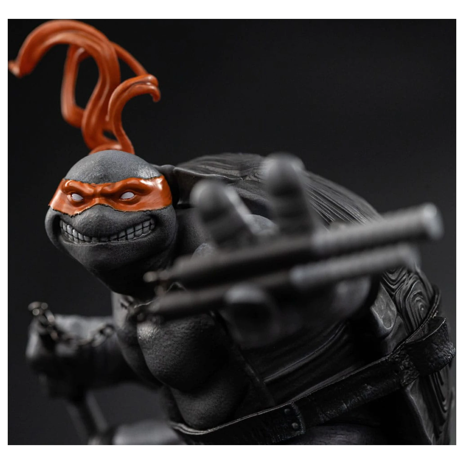 Teenage Mutant Ninja Turtles Art Scale socha 1/10 Michelangelo Black and White Variant 26 cm produktová fotografia
