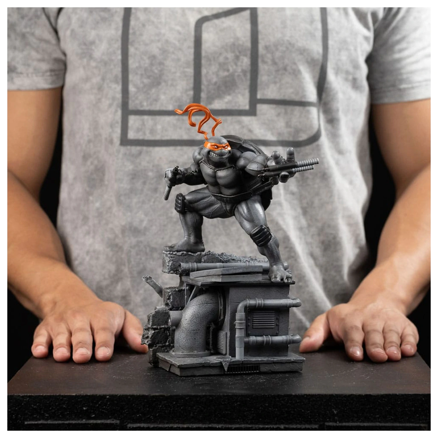 Teenage Mutant Ninja Turtles Art Scale socha 1/10 Michelangelo Black and White Variant 26 cm produktová fotografia