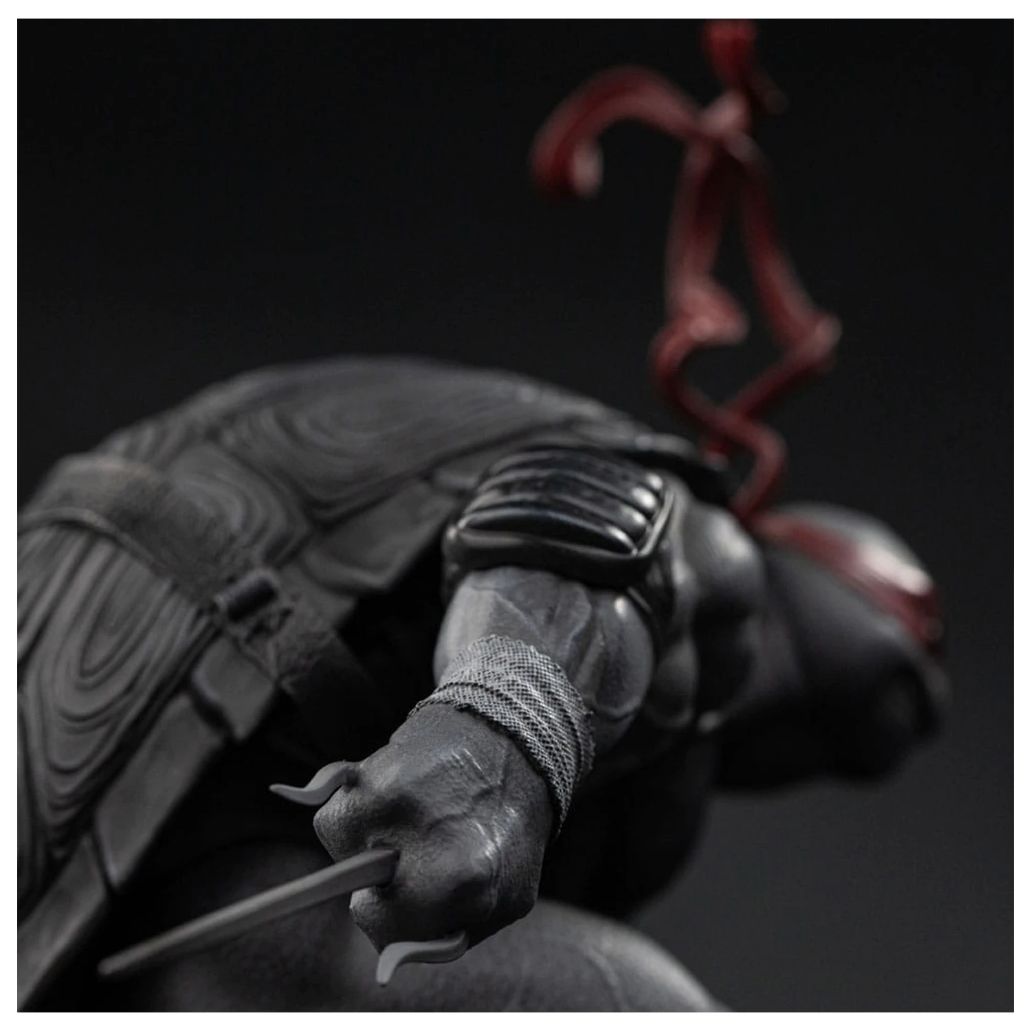 Teenage Mutant Ninja Turtles Art Scale socha 1/10 Raphael Black and White Variant 26 cm produktová fotografia