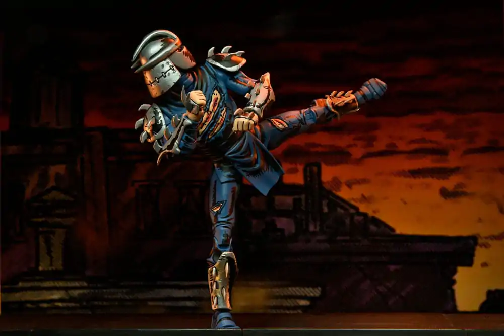 Teenage Mutant Ninja Turtles (Mirage Comics) Akčná figúrka Battle Damaged Shredder 18 cm termékfotó