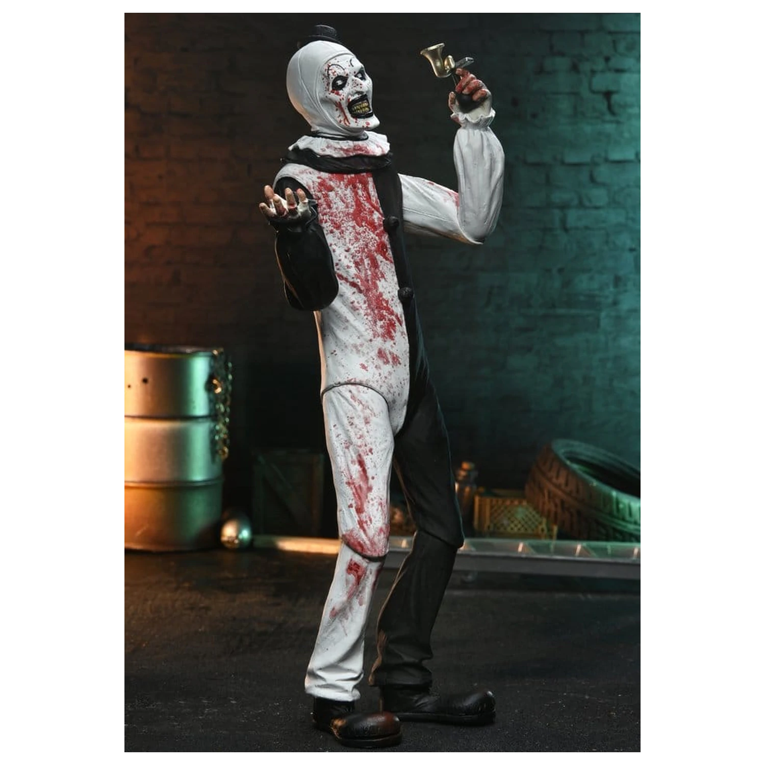 Terrifier 2 Ultimate Action Figure Art the Clown (Blood Splattered) 18 cm akčná figúrka produktová fotografia
