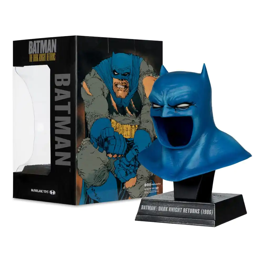 The Dark Knight Returns DC Direct Mini replika 1/3 Batman Cowl 19 cm produktová fotografia