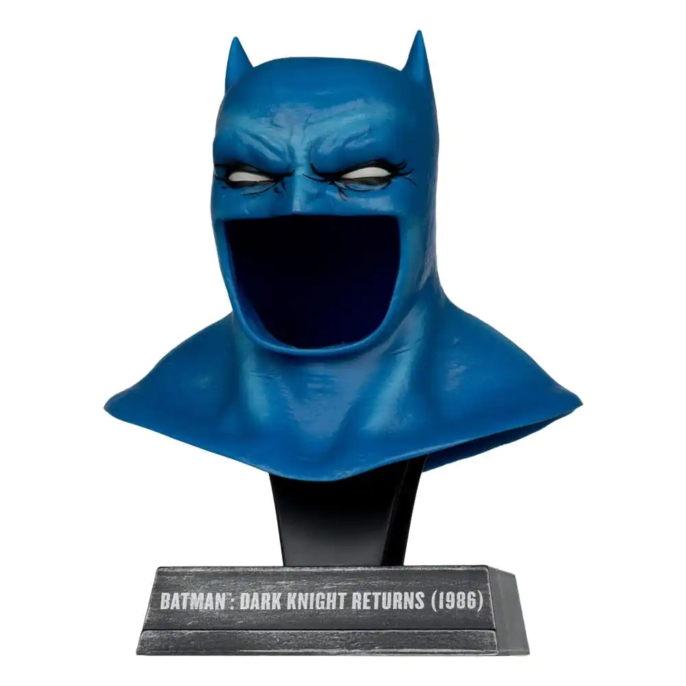 The Dark Knight Returns DC Direct Mini replika 1/3 Batman Cowl 19 cm produktová fotografia