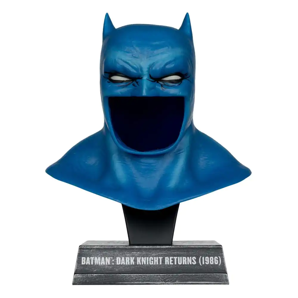 The Dark Knight Returns DC Direct Mini replika 1/3 Batman Cowl 19 cm produktová fotografia